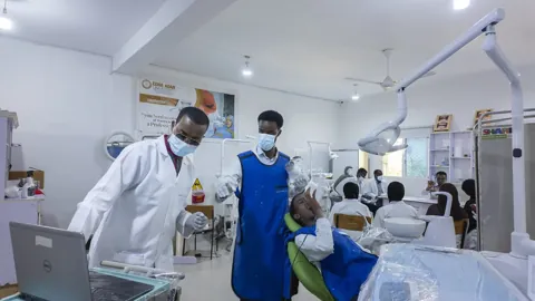 Dentist 2